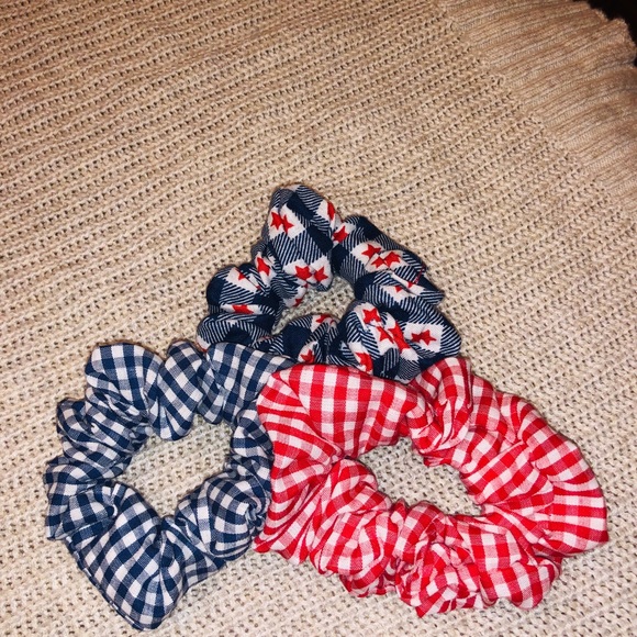 🇺🇸💥4th of July Scrunchies💥🇺🇸 - Picture 3 of 3